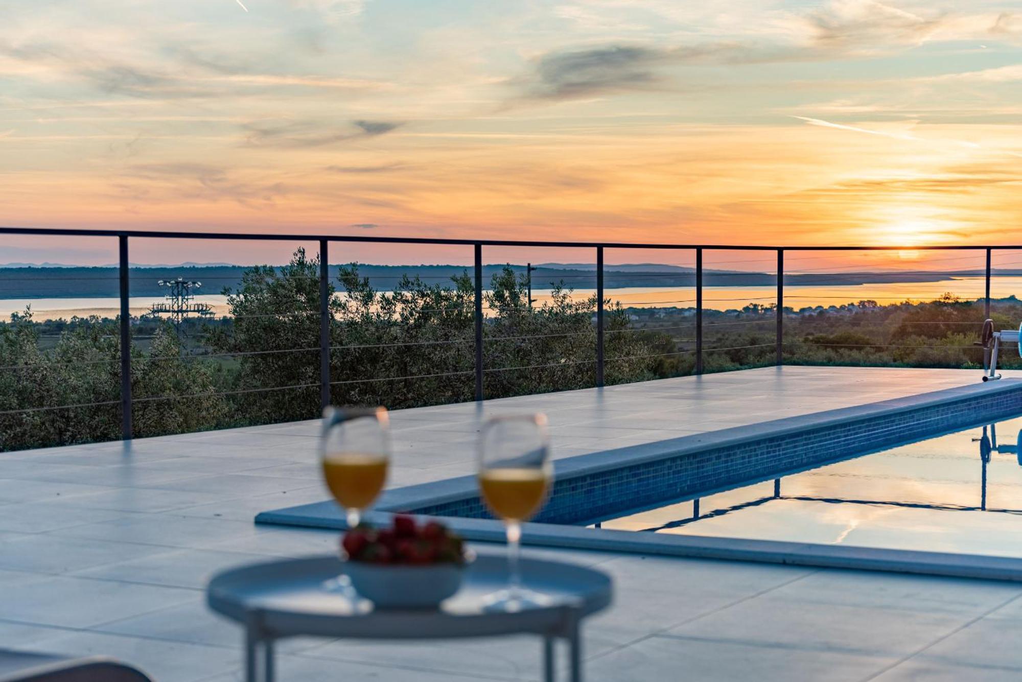 Villa Suton Podvrsje Esterno foto